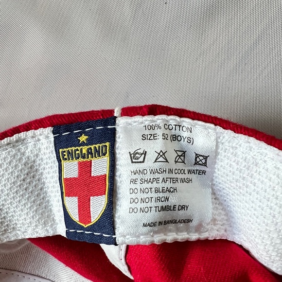 England 1966 World Cup Baseball Cap red Boy's Size 52 St George Cross Football - Picture 7 of 7
